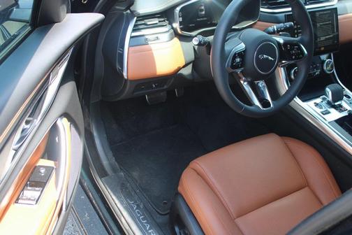 2024 Jaguar XF R-Dynamic SE P250 AWD Automatic