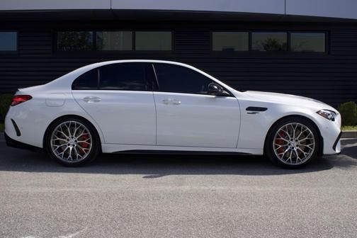 2024 Mercedes-Benz AMG C 63 S E Performance