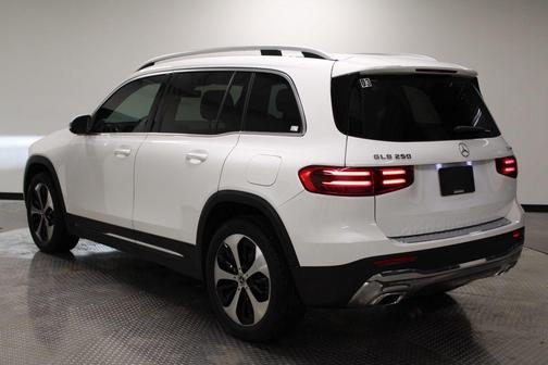 Black 2026 Mercedes-Benz GLB 250 4MATIC