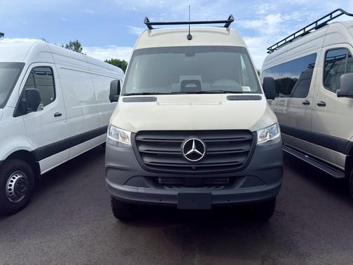 2025 Mercedes-Benz Sprinter 2500 Standard Roof
