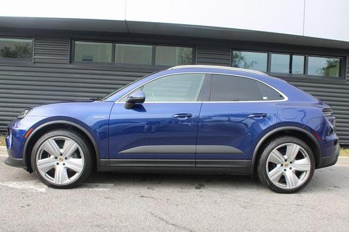 2024 Porsche Macan 4