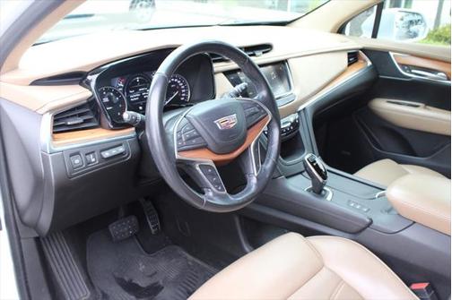 2018 Cadillac XT5 Platinum