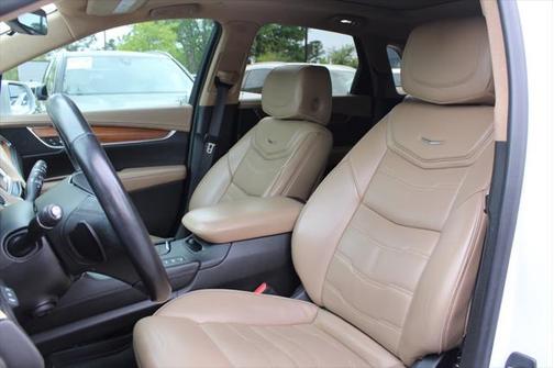 2018 Cadillac XT5 Platinum