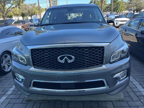 2017 INFINITI QX80 Signature Edition