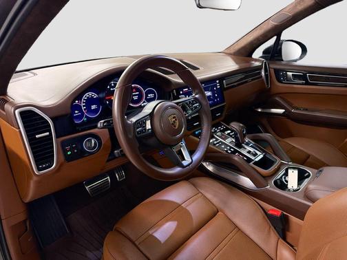 Quartzite Grey Metallic 2023 Porsche Cayenne Turbo