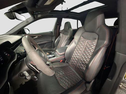 Nardo Gray 2024 Audi RS Q8 4.0T