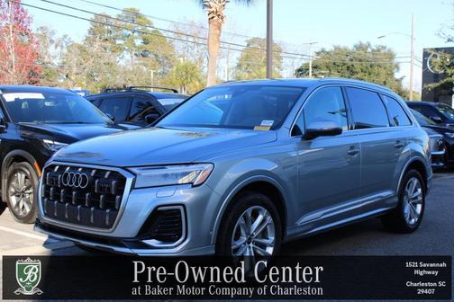 2025 Audi Q7 45 Premium Plus