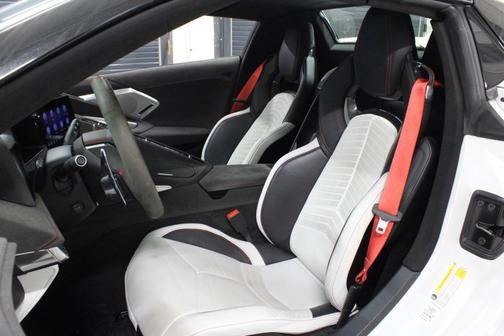 2023 Chevrolet Corvette Stingray w/3LT