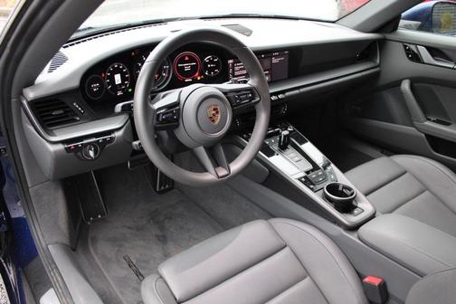 2020 Porsche 911 Carrera 4S