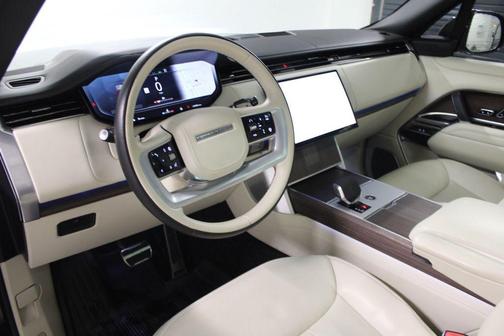 2025 Land Rover Range Rover P530 Autobiography