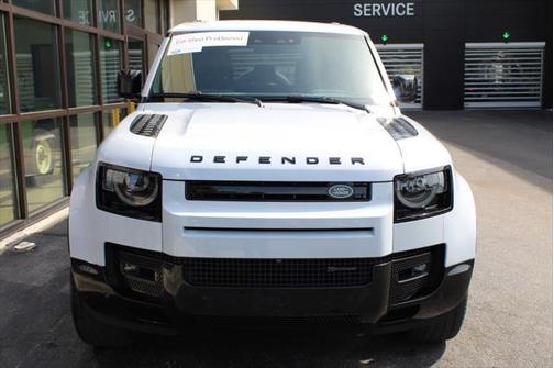 2023 Land Rover Defender 110 X-Dynamic SE
