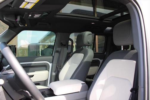 2023 Land Rover Defender 110 X-Dynamic SE