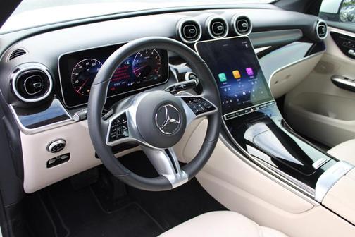 2025 Mercedes-Benz GLC 300 Base