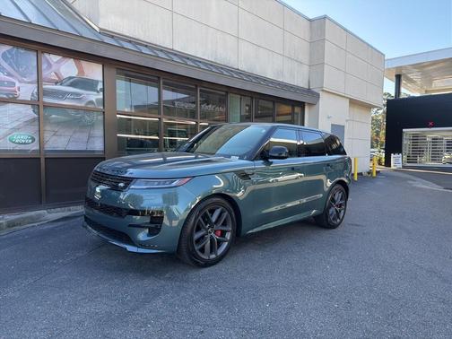 2024 Land Rover Range Rover Sport SE