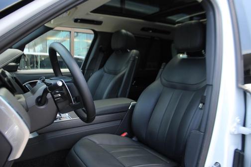 2024 Land Rover Range Rover P530 SE