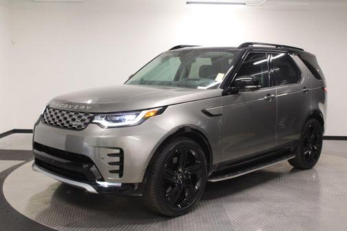 Lantau Bronze Metallic 2025 Land Rover Discovery P360 Metropolitan Edition