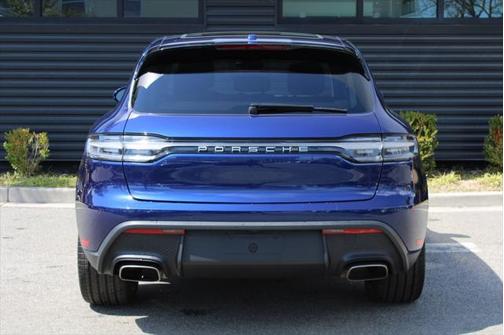 2024 Porsche Macan Base