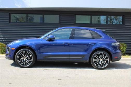 2024 Porsche Macan Base