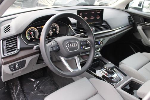 2023 Audi Q5 e 55 S line Premium Plus