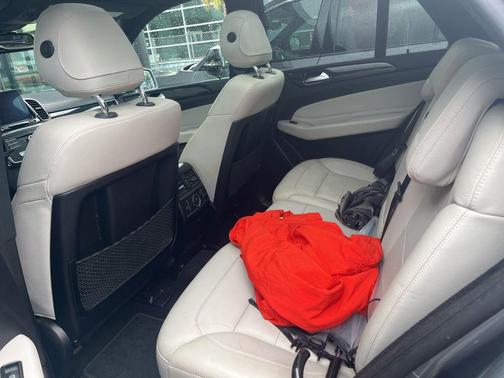 Selenite Grey Metallic 2019 Mercedes-Benz GLE 400 Base 4MATIC