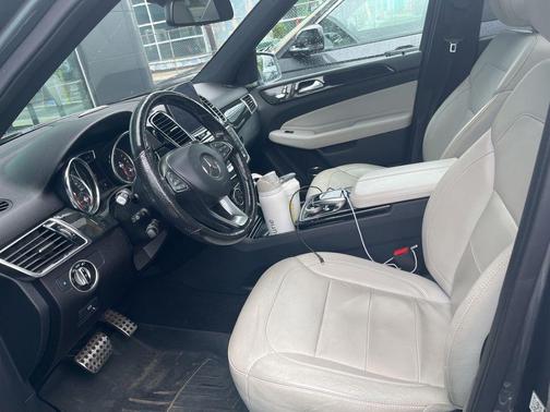 Selenite Grey Metallic 2019 Mercedes-Benz GLE 400 Base 4MATIC