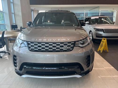 2023 Land Rover Discovery P360 Metropolitan Edition