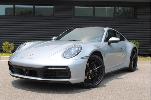 2022 Porsche 911 Carrera