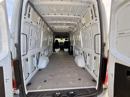 2022 Mercedes-Benz Sprinter 2500 High Roof