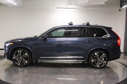 2024 Volvo XC90 B6 Ultimate Bright Theme 7-Seater
