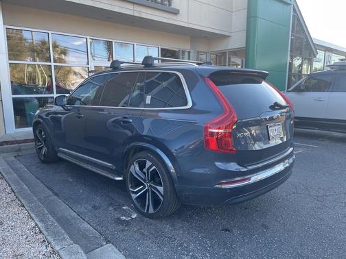 2024 Volvo XC90 B6 Ultimate Bright Theme 7-Seater