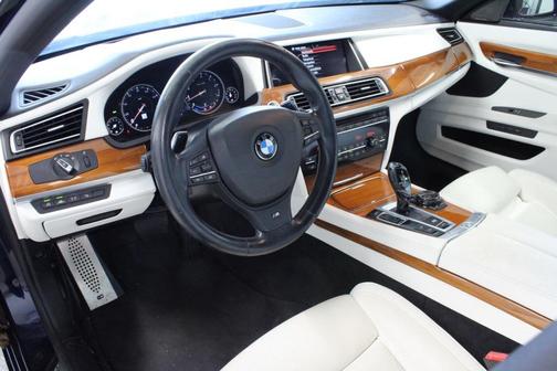 2015 BMW 750 Li