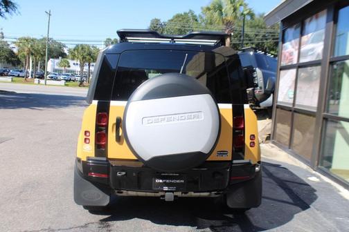2023 Land Rover Defender 90 X-Dynamic SE