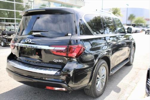 2021 INFINITI QX80 Luxe