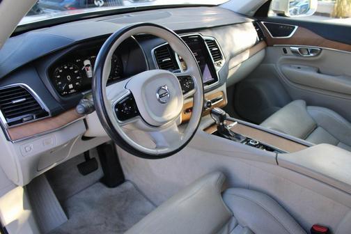 2016 Volvo XC90 T6 Inscription