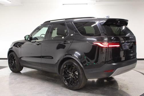 2023 Land Rover Discovery P300 S