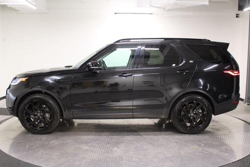 2023 Land Rover Discovery P300 S