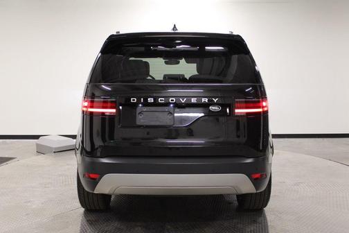 2023 Land Rover Discovery P300 S