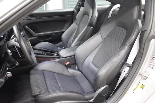 2023 Porsche 911 Carrera T