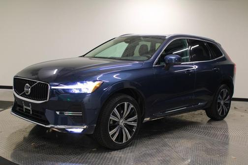 2023 Volvo XC60 B5 Plus Bright Theme