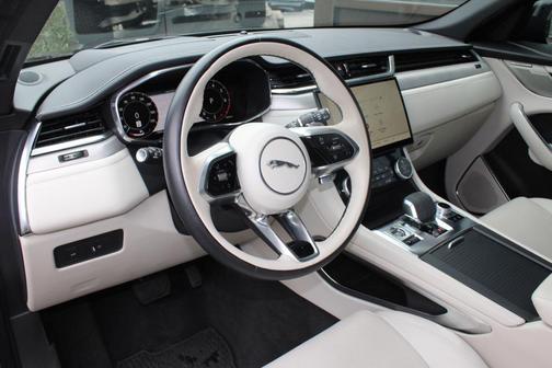 2024 Jaguar F-PACE R-Dynamic S
