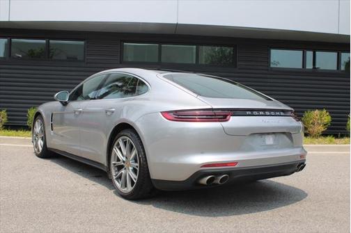 2020 Porsche Panamera 4S