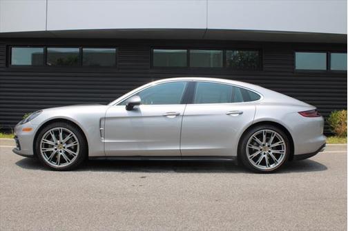 2020 Porsche Panamera 4S