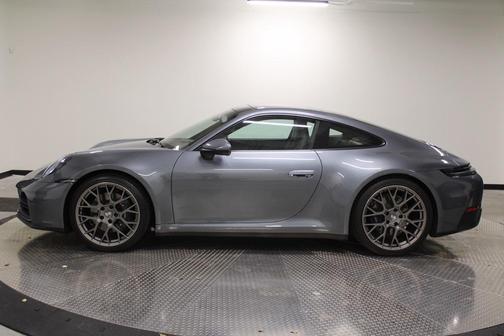 2025 Porsche 911 Carrera