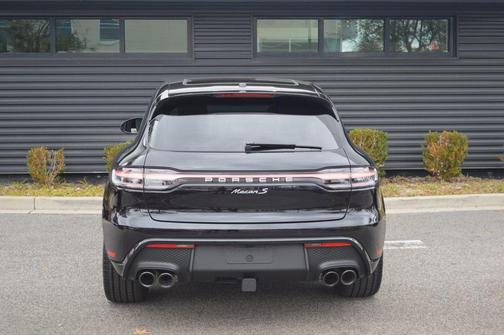 2025 Porsche Macan S