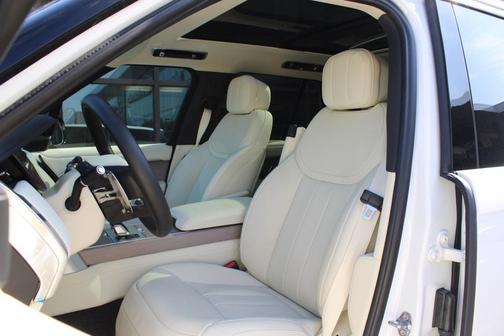 2025 Land Rover Range Rover P530 SE