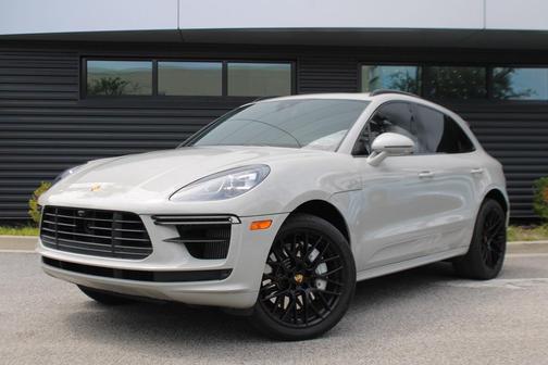 2020 Porsche Macan Turbo