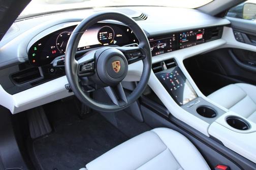 2023 Porsche Taycan 