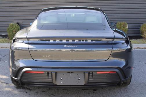2023 Porsche Taycan 
