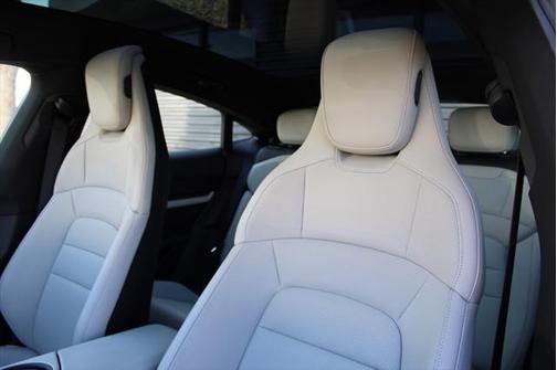 2023 Porsche Taycan