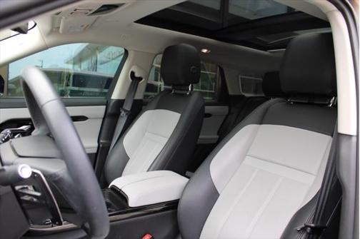 2024 Land Rover Range Rover Evoque Dynamic SE